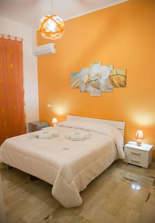 Case Saniela Terrasini 2*,  Italien