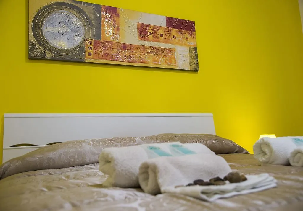 Case Saniela Terrasini Bed & Breakfast