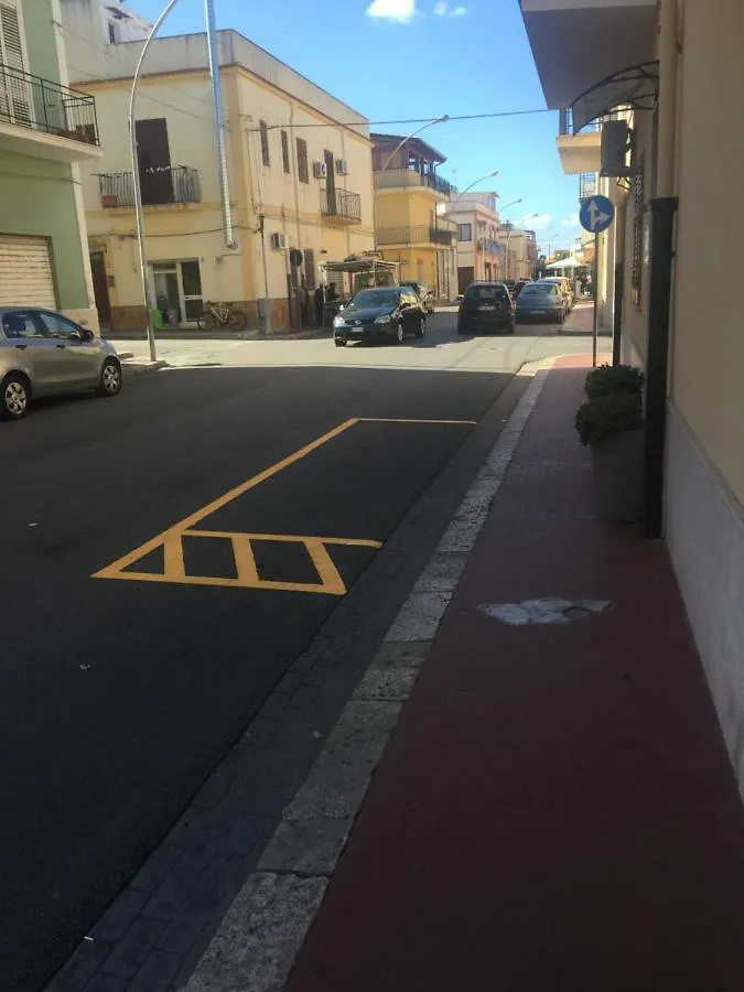 Bed & Breakfast Case Saniela Terrasini