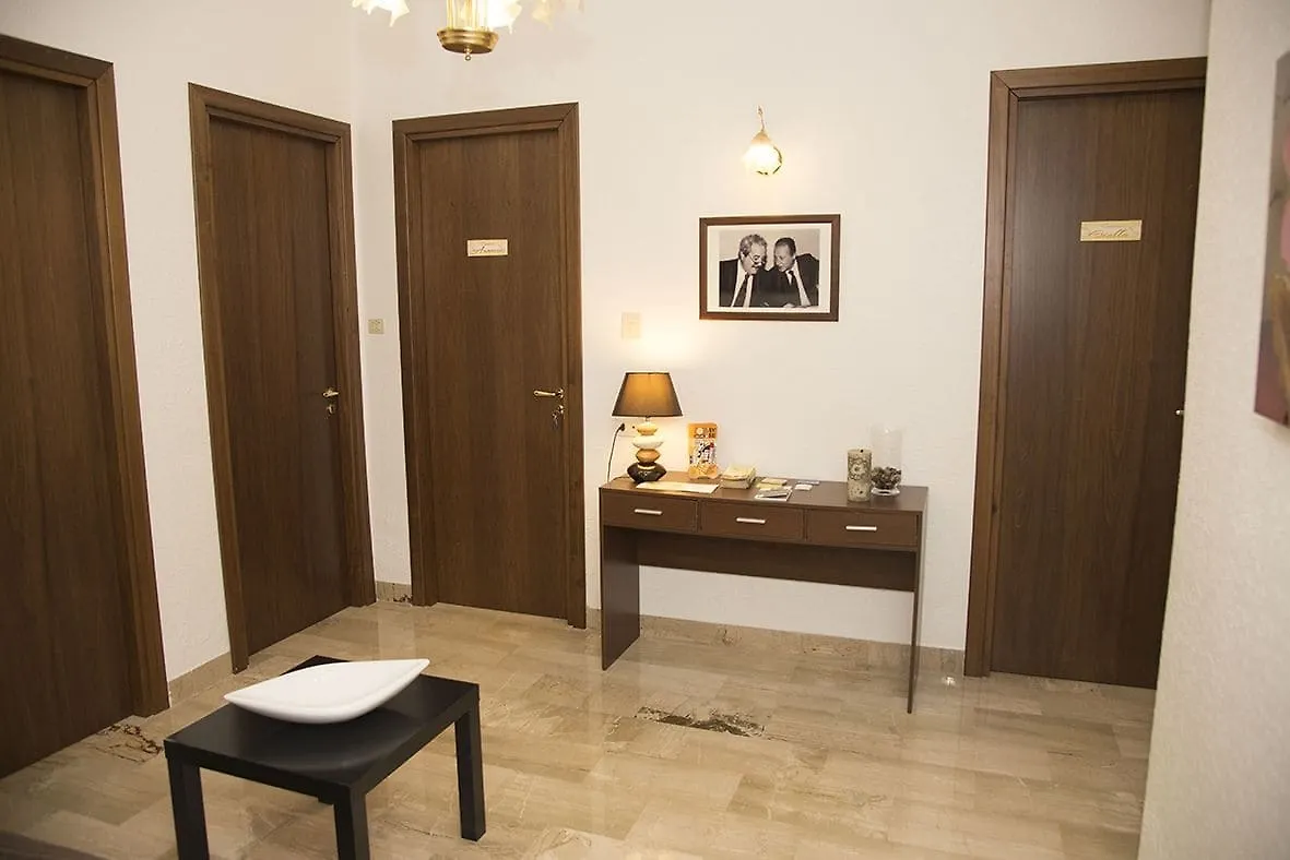 Bed & Breakfast Case Saniela Terrasini